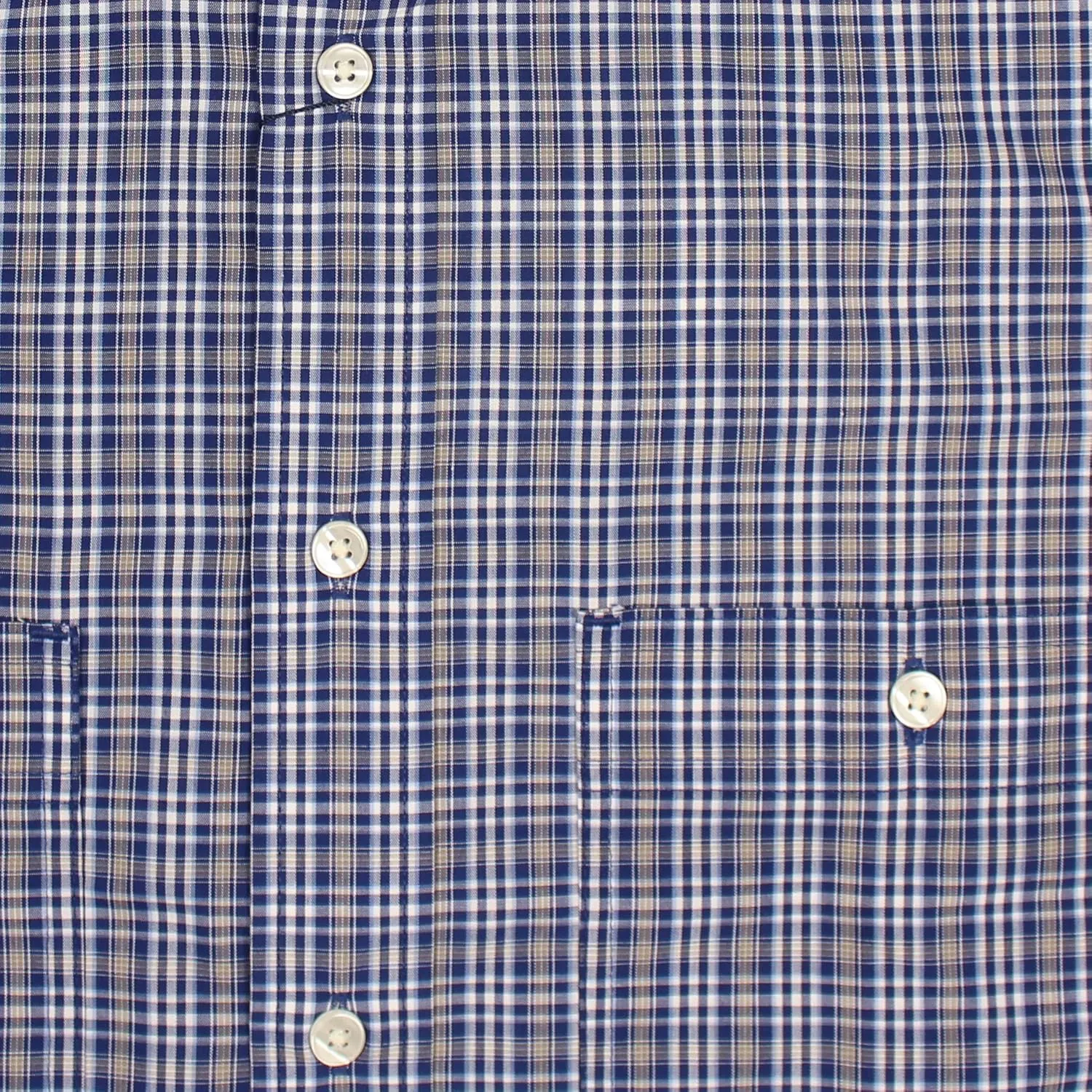 Roundtree & Yorke TravelSMART Men's Short Sleeve Button-Down Shirt with Pockets Non-Iron (Available in Big & Tall)