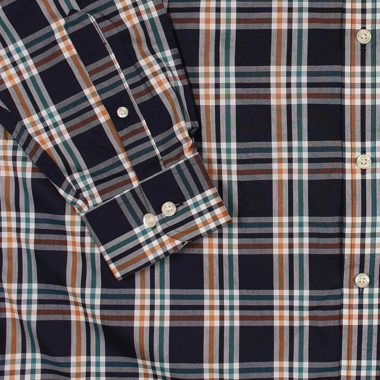 Roundtree & Yorke TravelSMART Non-Iron Men's Long Sleeve Shirt, Regular Sizes