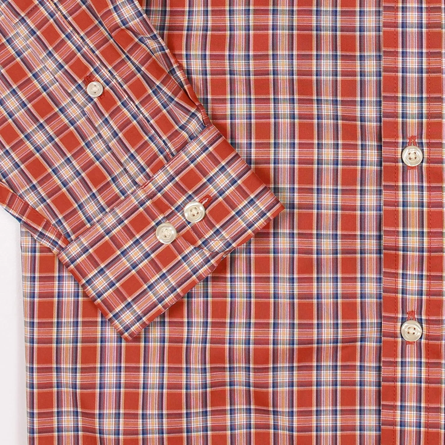 Roundtree & Yorke TravelSMART Non-Iron Men's Long Sleeve Shirt, Regular Sizes